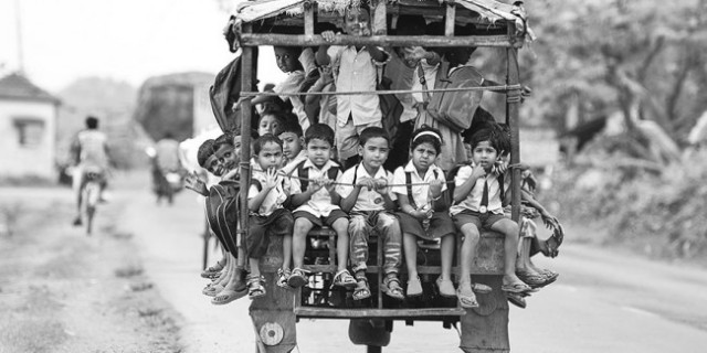 children-going-to-school-around-the-world-19