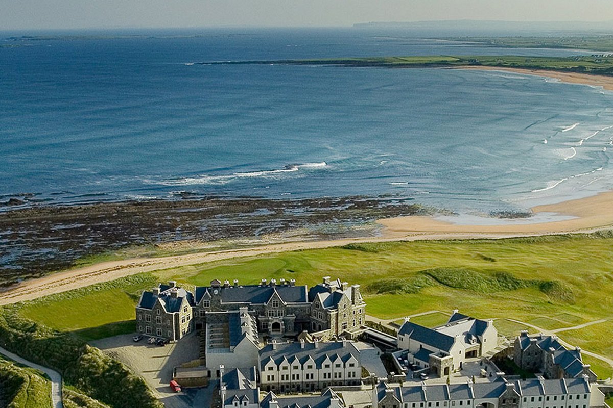 11._trump_international_golf_links_hotel_ireland