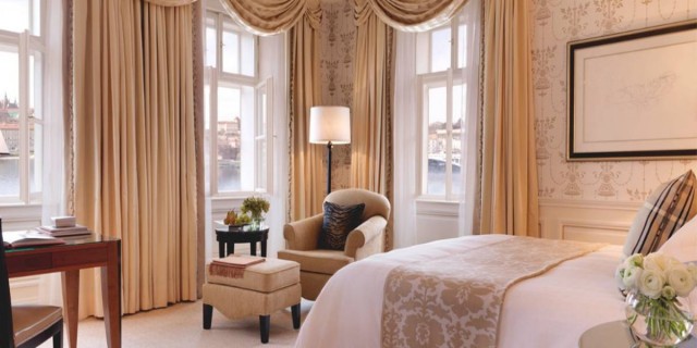 21._four_seasons_hotel_prague