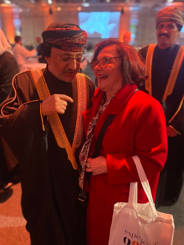 Ο Salim bin Mohammed Al Mahrouqi, υπουργός Πολιτιστικής Κληρονομιάς και Τουρισμού του Σουλτανάτου του Ομάν με την Ειρήνη Γιαννακοπούλου