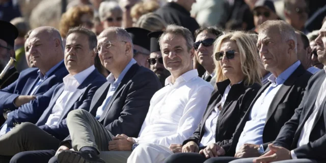 mitsotakis-syzitisi-amorgos (3).jpg
