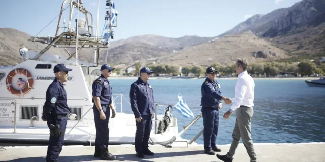 mitsotakis-syzitisi-amorgos (5).jpg