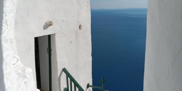 Panagia Hozoviotissa Big Blue